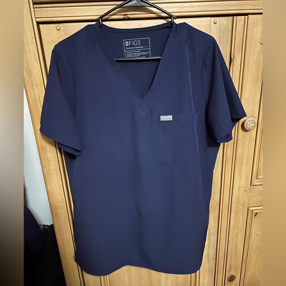 Figs FREEX Navy Catarina Top